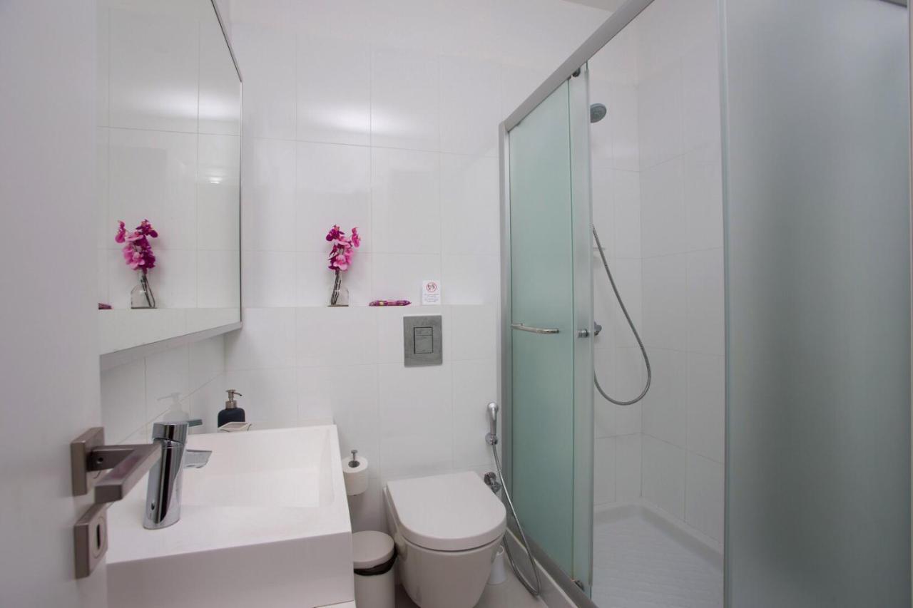 Opera Exclusive Apts By Trulycyprus Lemesos Exteriér fotografie